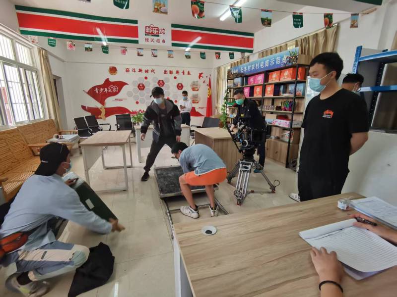 追星女孩心理学分析报告：章丘市广告片拍摄公司揭秘饭圈应援式传播逻辑